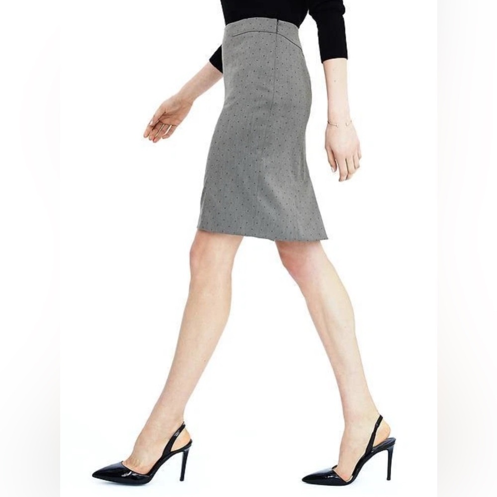 Banana Republic Gray Polkadot Pencil Skirt Size 0